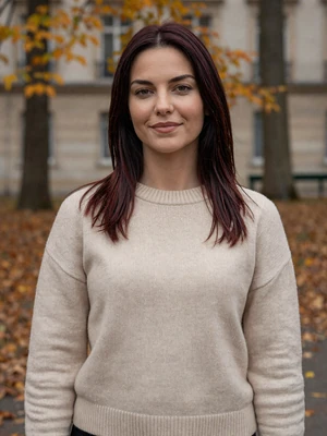 Lindita, 27, a verified Albanian woman from Korçë with auburn hair seeking love on Dating4u